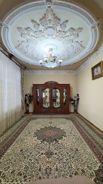 Chilonzor tumanida hovli sotiladi