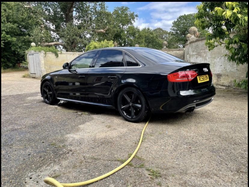 Audi a4 b8 s-line На Части