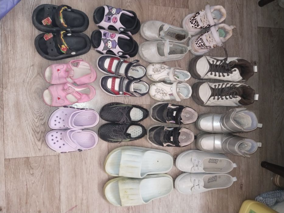 Продам обувь для девочки