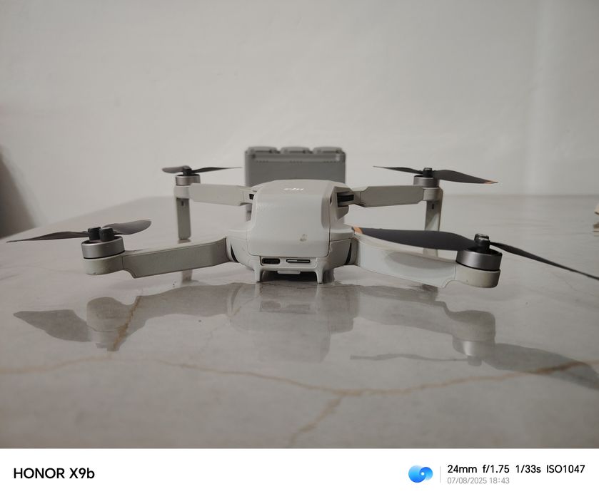 Дрон dji mini 2 two way charging hub