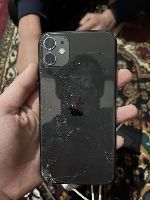 Айфон 11 обичный