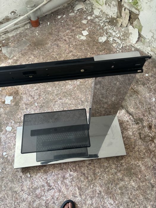 Продам стойку для телевизора с полками