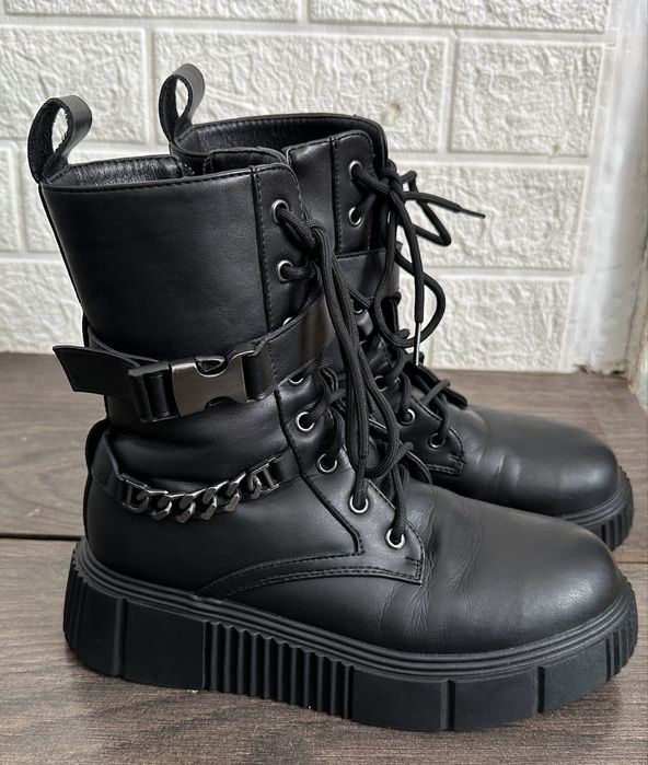 Продам сапоги  на девочку