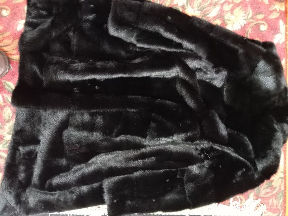 Продам норковую шубу