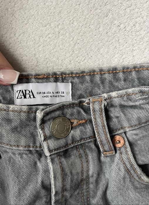 Дънки на ZARA.
