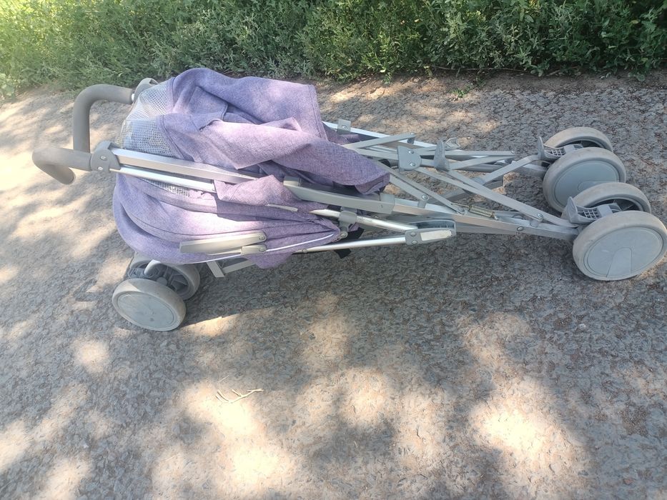 Продам прогулочную коляску