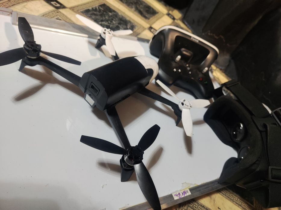 Дрон Parrot Bebop 2 FPV