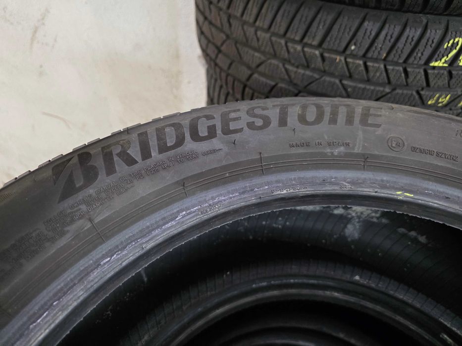 4бр Зимни гуми 205 55 17 - Bridgestone - DOT 2023