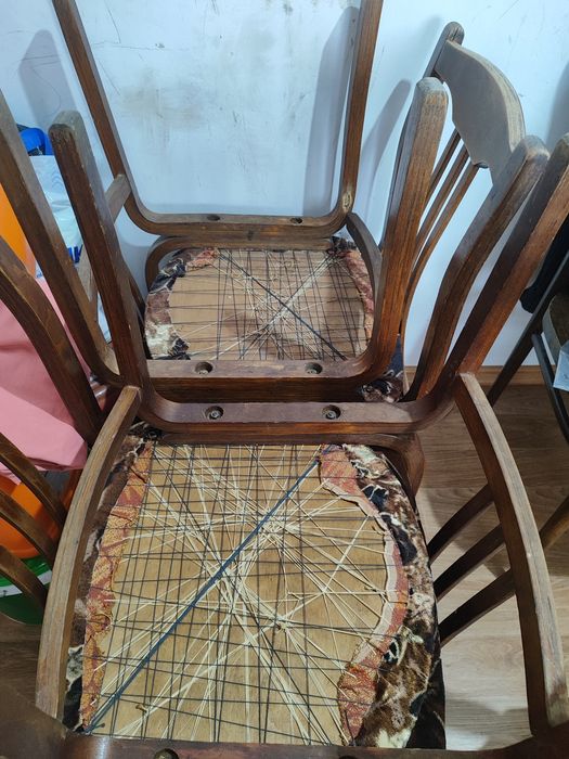 Продам стулья деревянные