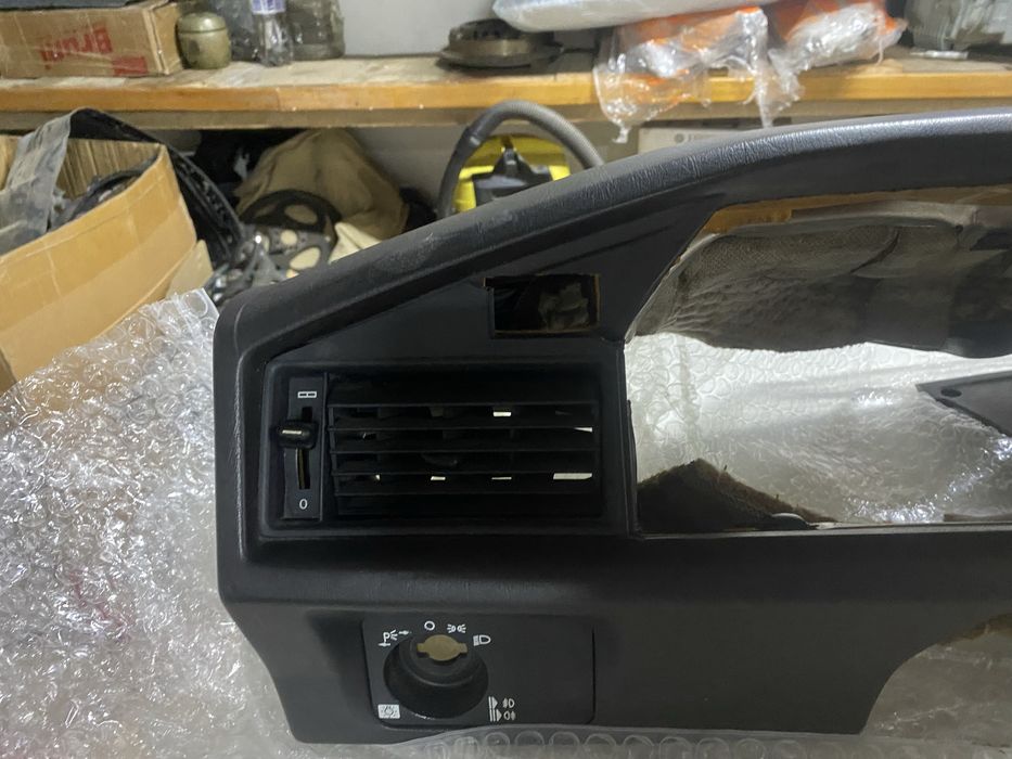 Мерседес w201 (190) торпеда