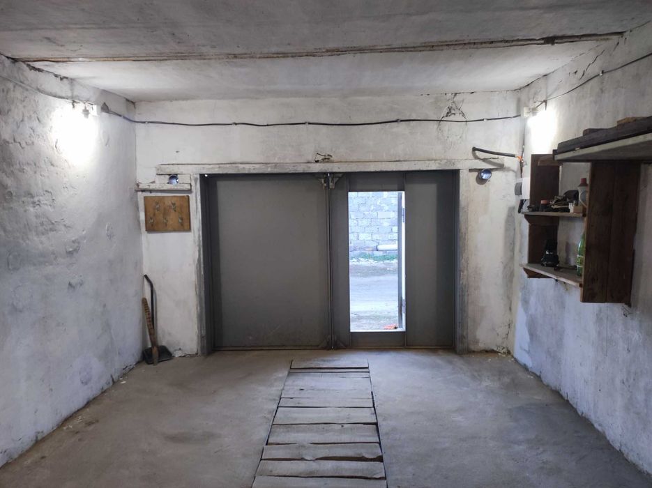 Продам гараж в 15-м обществе