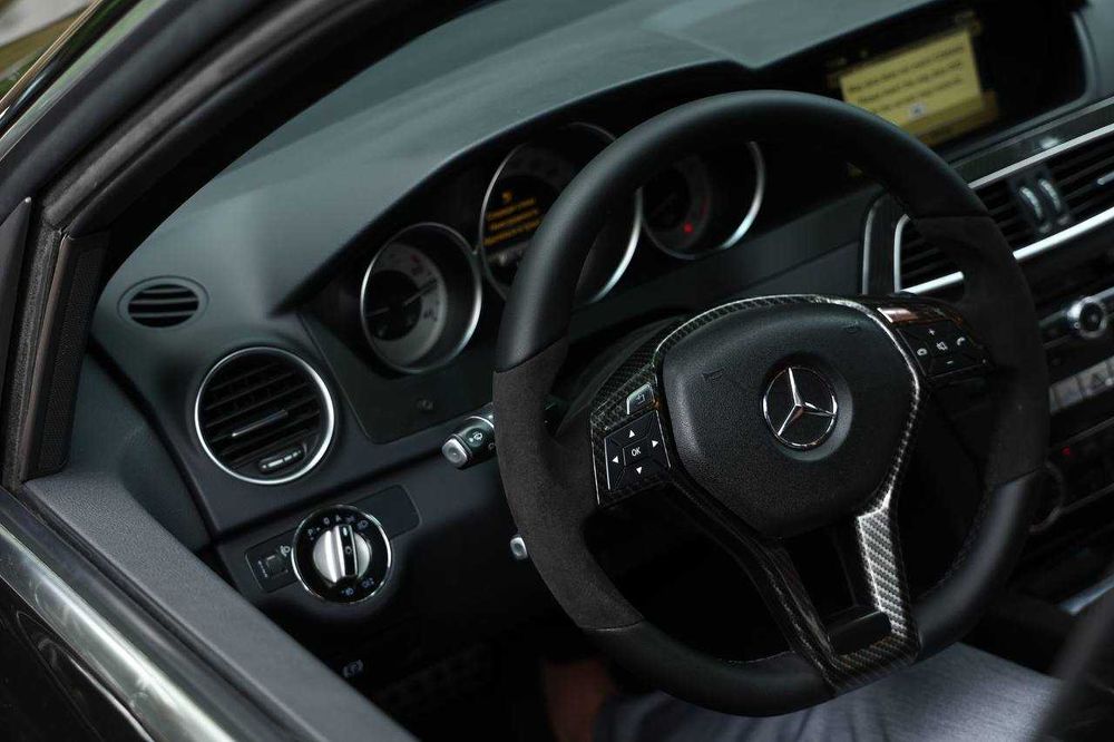 Продам Mercedes Benz С class 5 литр