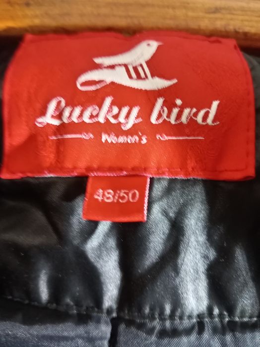 Продам пуховик женский 50р.