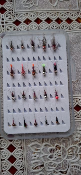 Seturi muște artificiale