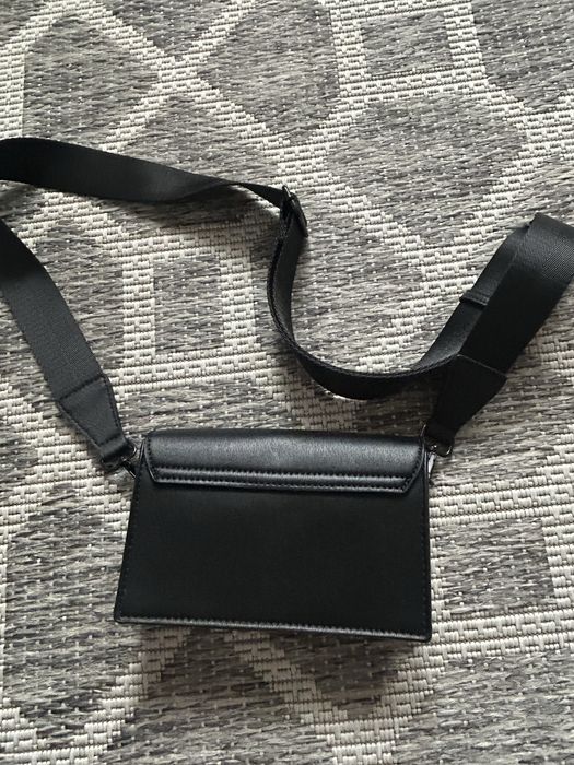 Черна дамска чанта