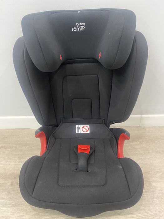 Продам автокресло детское