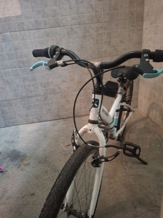 Vând bicicleta pentru copii