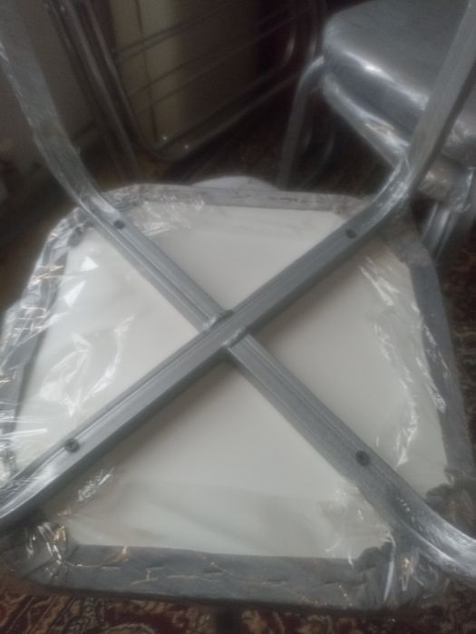 Табуретки новые производитель Казахстан.