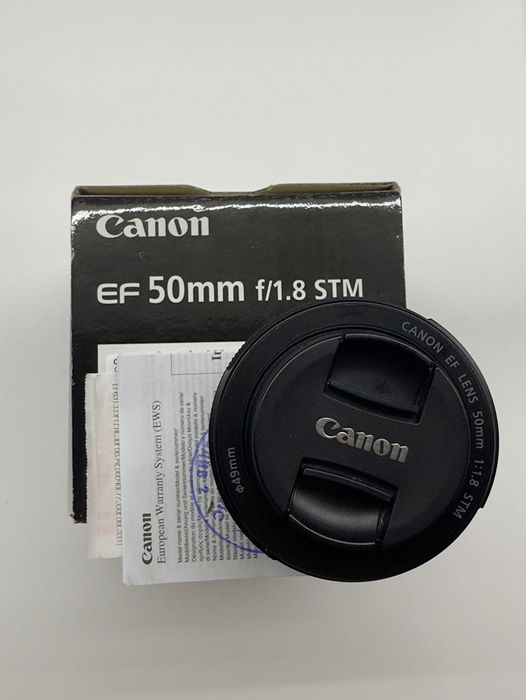 Canon EF 50mm f/1.8 STM