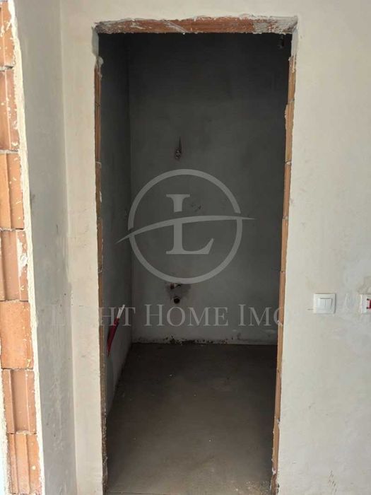 Продава се Двустаен апартамент в Пловдив, Христо Смирненски - 71 кв.м за 2444 €/кв.м - Снимка #9