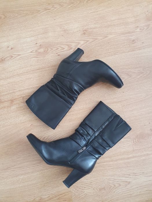 Сапоги демисезонные Cарrice. Размер 38,5