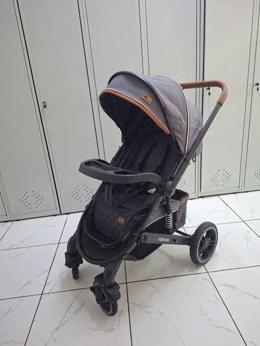 Продается детская коляска Teknum в отличном состоянии