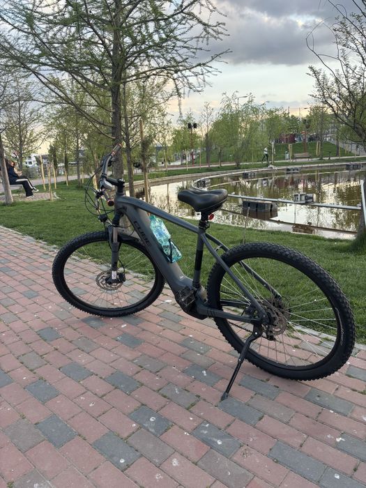 Vand bicicleta electrica Cube cadru M roti 29