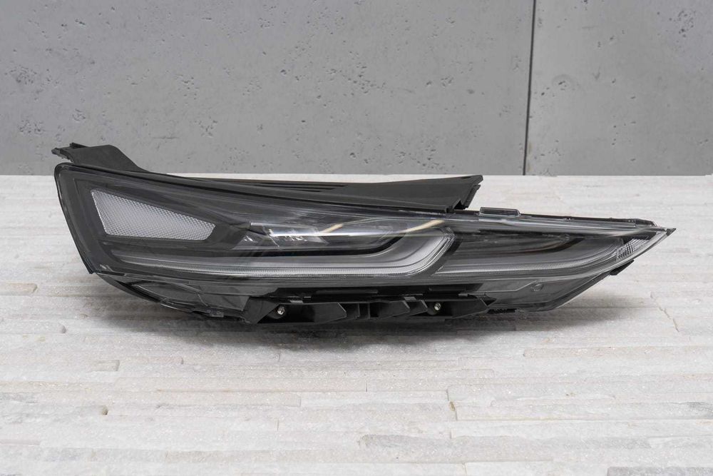 Комплект Фарове ляв + десен за HYUNDAI SANTA FE IV LED 2018 - 2024год.