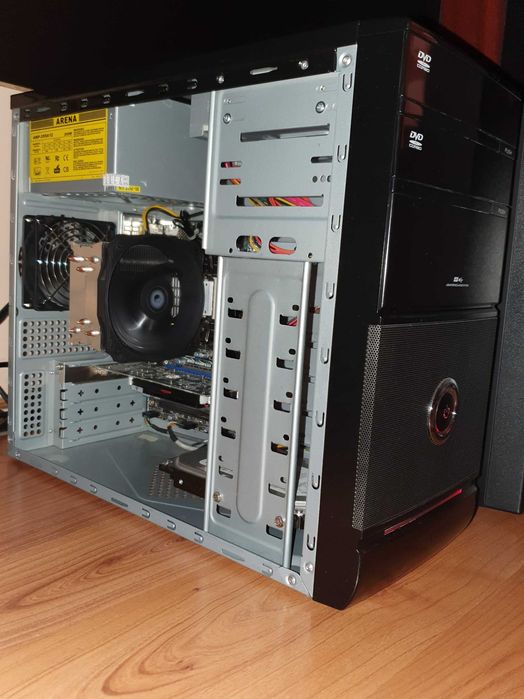 Sistem PC cu AMD APU A10-5700, 8GB DDR3 la 1866 MHz si SSD 120 GB nou