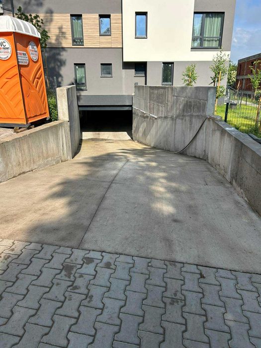 продава гараж Бояна софия и замяна, наем