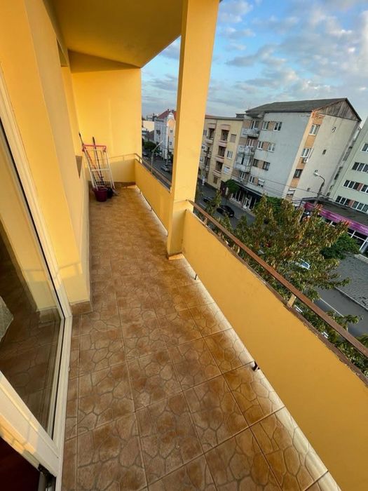 Ofer spre închiriere Apartament 2 Camere zona Centrala