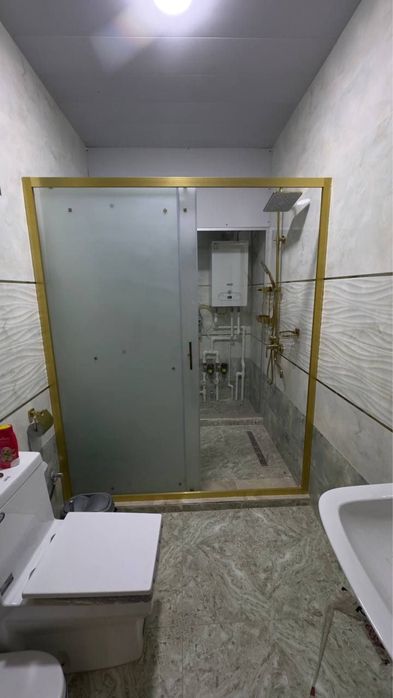 Душавая кабинка из стекло
