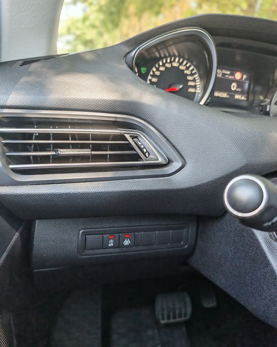 Peugeot 308 / 8trepte 1.5 diesel /131cp 2018