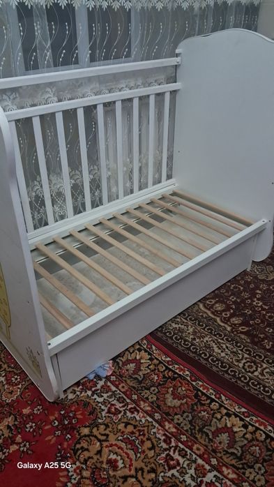 Детская кроватка