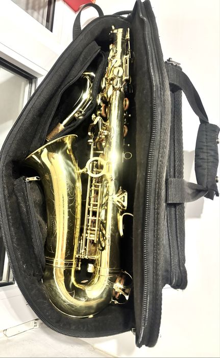 АЛЬТ саксофон "Rowell"