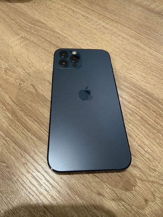 Продам iPhone 12 Pro