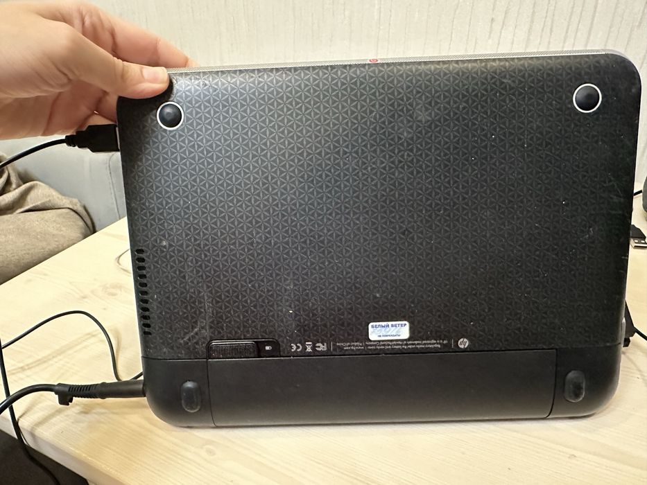 Ноутбук HP Pavilion dm1