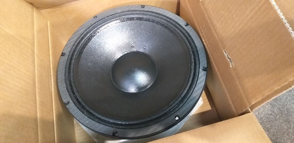 Difuzoare RCF 12inch