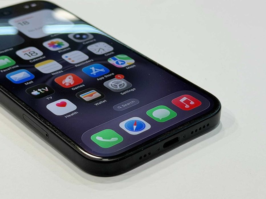 Apple iPhone 16 128GB- 94% Battery Health