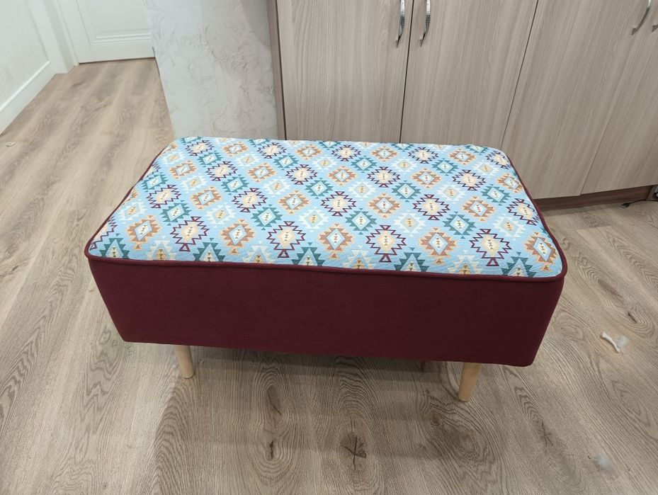 Продам новую банкетку