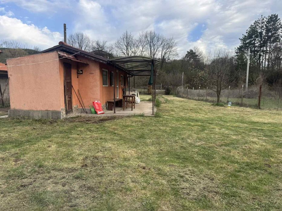 Продава се Парцел в с. Големо Бучино, Област Перник - 30 кв.м за 3000 €/кв.м - Снимка #7