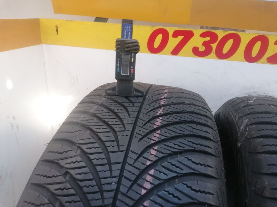 215/55/17  All Season 2x Goodyear 94v   dot 4423    6,,15mm