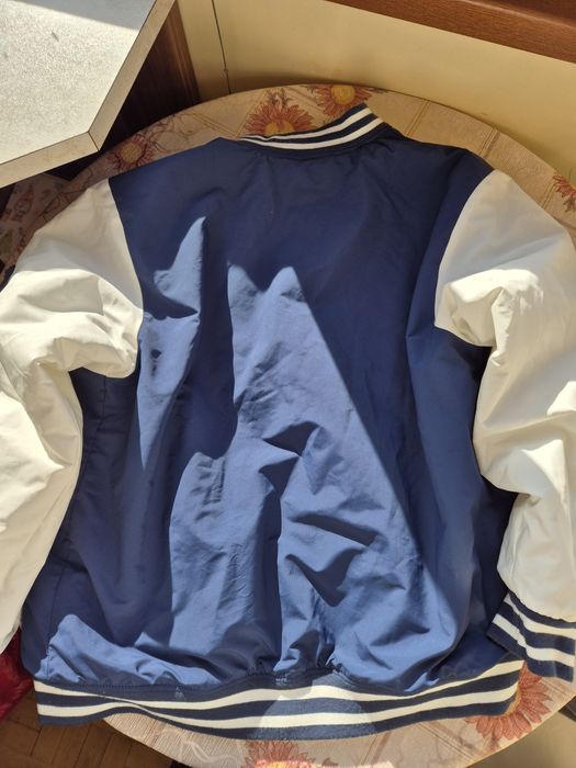 Яке Reserve бомбър