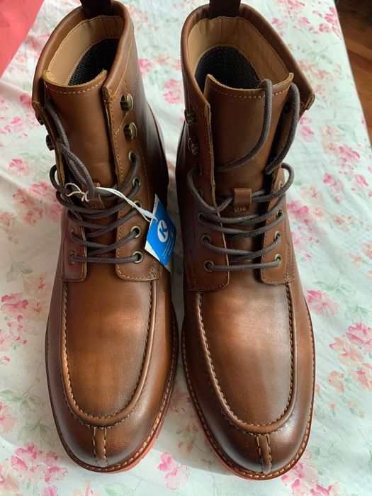 Vince Camuto • Винс Камуто