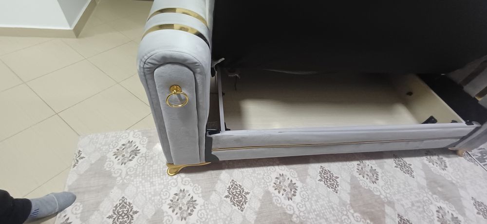 Диван двойка като чисто нов може или коментар по цената