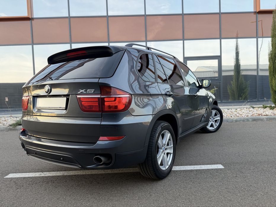 BMW X5 2011 — imagine 5
