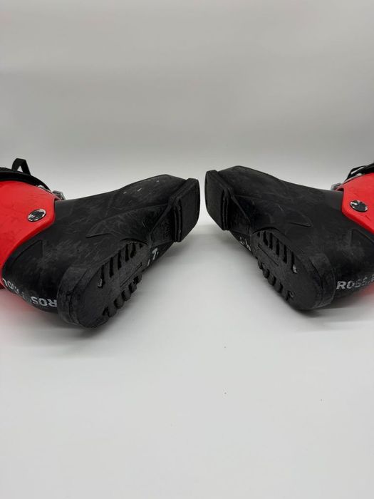 Clapari ski schi Rossignol Evo R marime EUR:37.5 Mondo:24.5 Flex:70 last:104