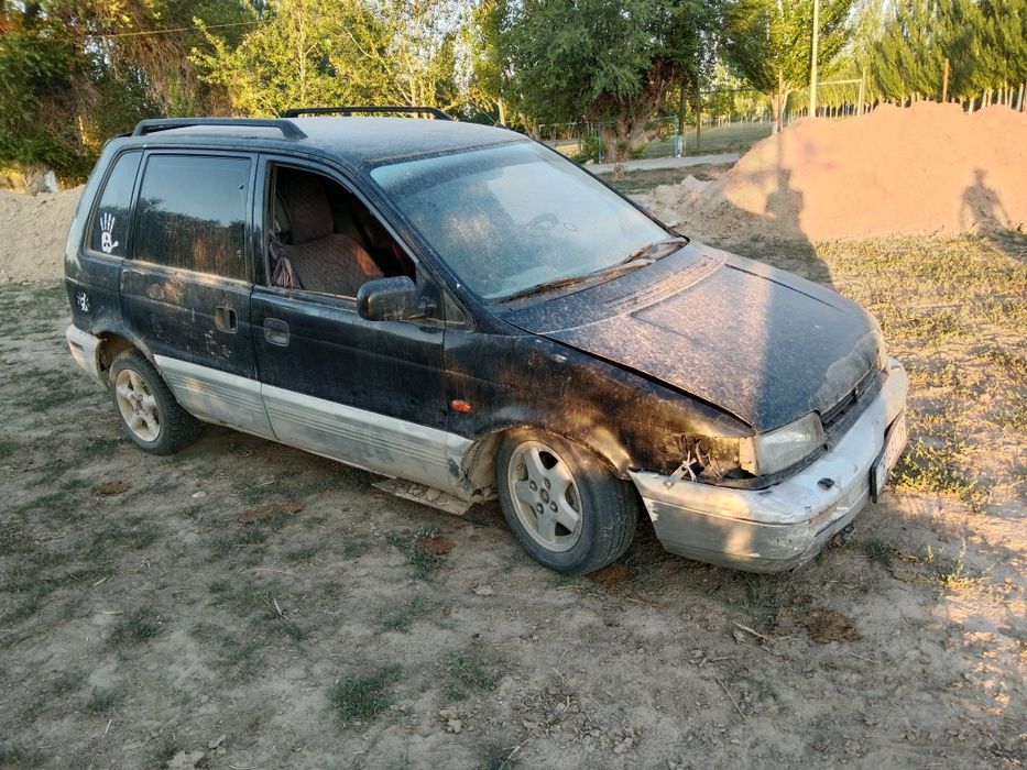 Mitsubishi space runner