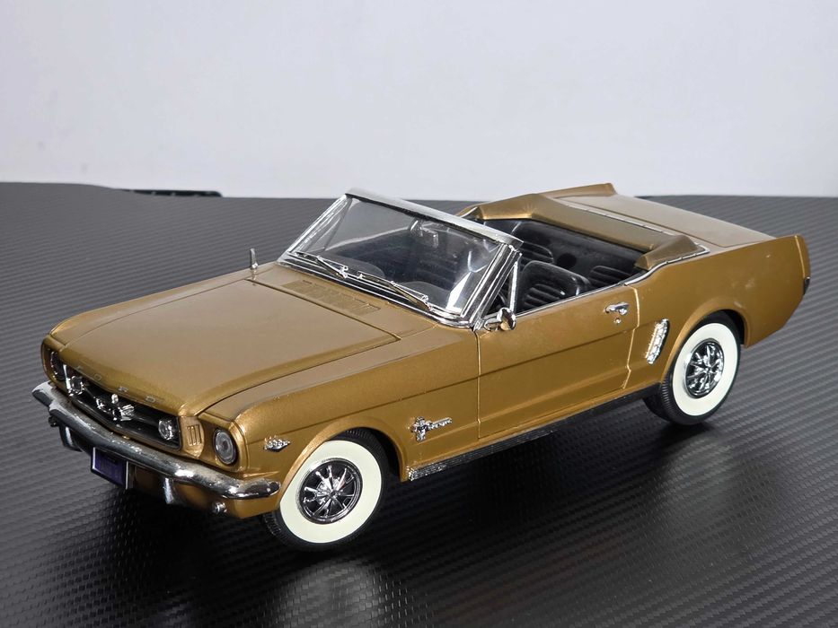 Macheta Auto 1/18 Ford Mustang 1964 1/2 Cabrio