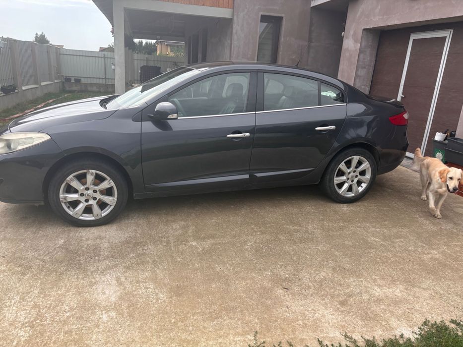 Vând Renault Fluence, an fabricație 2010, echipat cu motor 1.5 dCi diesel, cod motor K9K 668, 78 kW (106 CP).